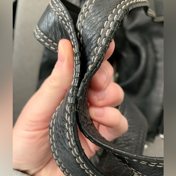 Authentic Michael Kors Black Leather Shoulder Bag - Picture 5 of 6